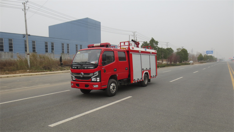 東風(fēng)2.5噸水罐消防車